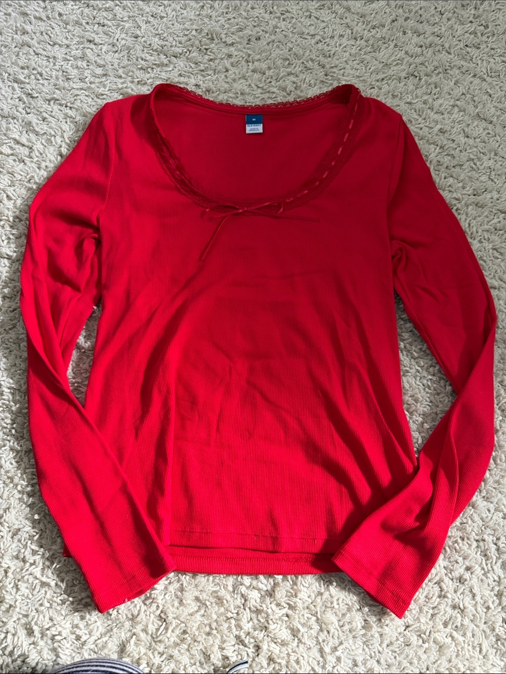 Old Navy Women’s Red Long Sleeve Scoop Neck Top with Lace Trim